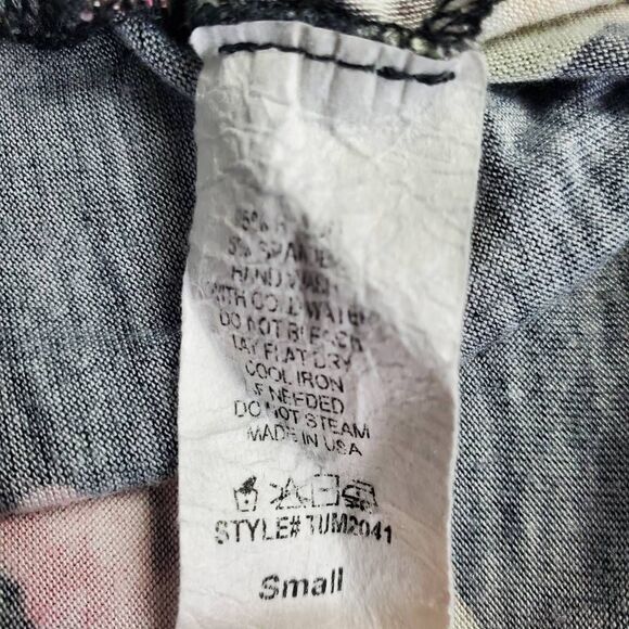 e.Luna Black Floral Cold Shoulder Tunic Top Women’s Small - Picture 7 of 8